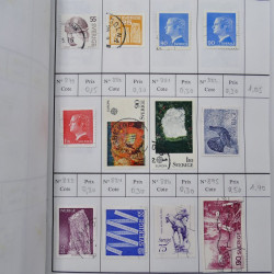 Lot de timbres de Suède 1872-1994 oblitérés en 4 carnets à choix.