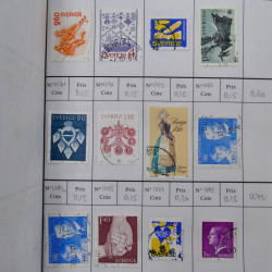 Lot de timbres de Suède 1872-1994 oblitérés en 4 carnets à choix.