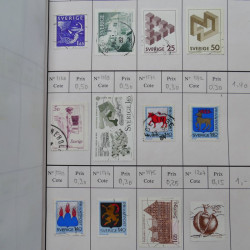 Lot de timbres de Suède 1872-1994 oblitérés en 4 carnets à choix.