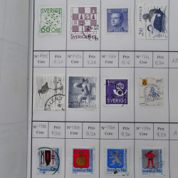 Lot de timbres de Suède 1872-1994 oblitérés en 4 carnets à choix.