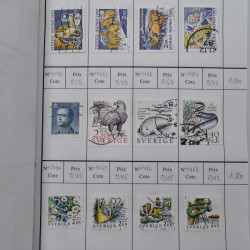 Lot de timbres de Suède 1872-1994 oblitérés en 4 carnets à choix.