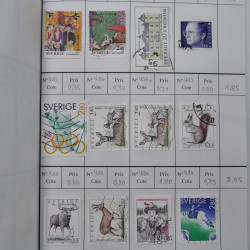 Lot de timbres de Suède 1872-1994 oblitérés en 4 carnets à choix.