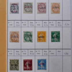 Lot de timbres d'Algérie, Maroc, Tunisie en 7 carnets à choix.