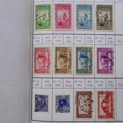 Lot de timbres d'Algérie, Maroc, Tunisie en 7 carnets à choix.