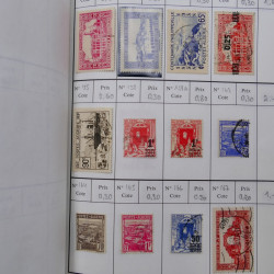 Lot de timbres d'Algérie, Maroc, Tunisie en 7 carnets à choix.
