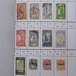 Lot de timbres d'Algérie, Maroc, Tunisie en 7 carnets à choix.