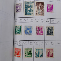 Lot de timbres d'Algérie, Maroc, Tunisie en 7 carnets à choix.