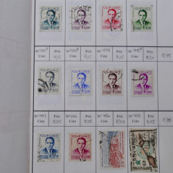 Lot de timbres d'Algérie, Maroc, Tunisie en 7 carnets à choix.