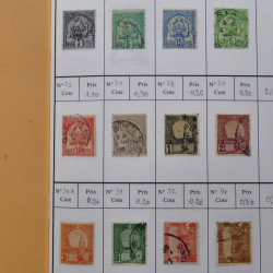 Lot de timbres d'Algérie, Maroc, Tunisie en 7 carnets à choix.