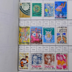 Lot de timbres d'Algérie, Maroc, Tunisie en 7 carnets à choix.