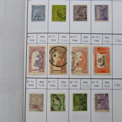 Lot de timbres d'Algérie, Maroc, Tunisie en 7 carnets à choix.