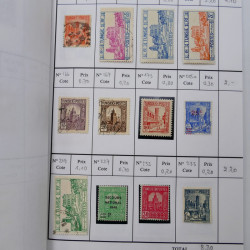 Lot de timbres d'Algérie, Maroc, Tunisie en 7 carnets à choix.