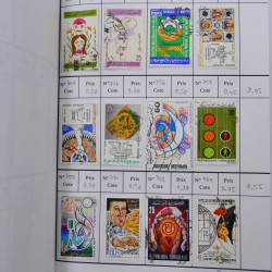Lot de timbres d'Algérie, Maroc, Tunisie en 7 carnets à choix.