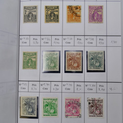 Lot de timbres d'Algérie, Maroc, Tunisie en 7 carnets à choix.