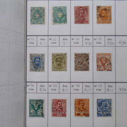 Lot de timbres d'Italie 1863-2000 neufs et oblitérés en 6 carnets à choix.