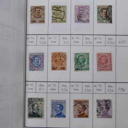 Lot de timbres d'Italie 1863-2000 neufs et oblitérés en 6 carnets à choix.