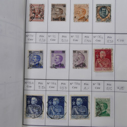 Lot de timbres d'Italie 1863-2000 neufs et oblitérés en 6 carnets à choix.