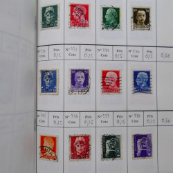 Lot de timbres d'Italie 1863-2000 neufs et oblitérés en 6 carnets à choix.