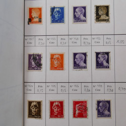 Lot de timbres d'Italie 1863-2000 neufs et oblitérés en 6 carnets à choix.