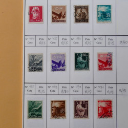 Lot de timbres d'Italie 1863-2000 neufs et oblitérés en 6 carnets à choix.
