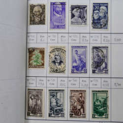 Lot de timbres d'Italie 1863-2000 neufs et oblitérés en 6 carnets à choix.