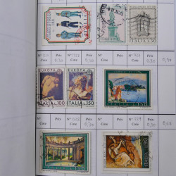 Lot de timbres d'Italie 1863-2000 neufs et oblitérés en 6 carnets à choix.