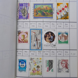 Lot de timbres d'Italie 1863-2000 neufs et oblitérés en 6 carnets à choix.