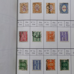 Lot de timbres d'Italie 1863-2000 neufs et oblitérés en 6 carnets à choix.