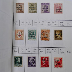 Lot de timbres d'Italie 1863-2000 neufs et oblitérés en 6 carnets à choix.
