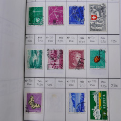Lot de timbres de Suisse neufs et oblitérés en 6 carnets à choix.