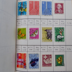 Lot de timbres de Suisse neufs et oblitérés en 6 carnets à choix.