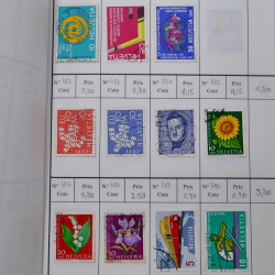 Lot de timbres de Suisse neufs et oblitérés en 6 carnets à choix.