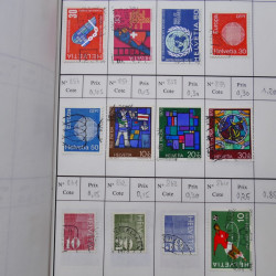 Lot de timbres de Suisse neufs et oblitérés en 6 carnets à choix.