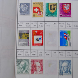 Lot de timbres de Suisse neufs et oblitérés en 6 carnets à choix.