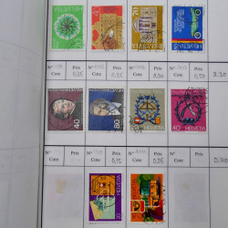 Lot de timbres de Suisse neufs et oblitérés en 6 carnets à choix.