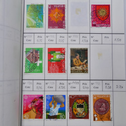 Lot de timbres de Suisse neufs et oblitérés en 6 carnets à choix.