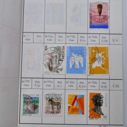 Lot de timbres de Suisse neufs et oblitérés en 6 carnets à choix.