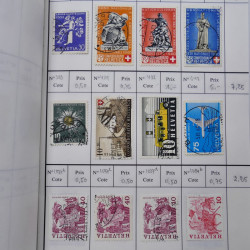 Lot de timbres de Suisse neufs et oblitérés en 6 carnets à choix.