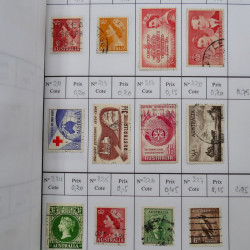 Lot de timbres d'Australie 1912-1998 oblitérés en 3 carnets à choix.