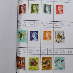 Lot de timbres d'Australie 1912-1998 oblitérés en 3 carnets à choix.