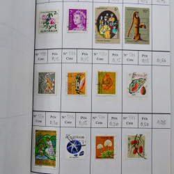 Lot de timbres d'Australie 1912-1998 oblitérés en 3 carnets à choix.