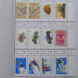 Lot de timbres d'Australie 1912-1998 oblitérés en 3 carnets à choix.