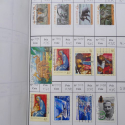 Lot de timbres d'Australie 1912-1998 oblitérés en 3 carnets à choix.