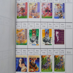 Lot de timbres d'Australie 1912-1998 oblitérés en 3 carnets à choix.