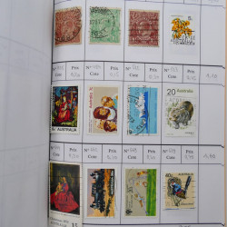 Lot de timbres d'Australie 1912-1998 oblitérés en 3 carnets à choix.