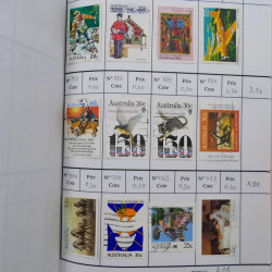 Lot de timbres d'Australie 1912-1998 oblitérés en 3 carnets à choix.
