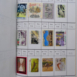 Lot de timbres d'Australie 1912-1998 oblitérés en 3 carnets à choix.