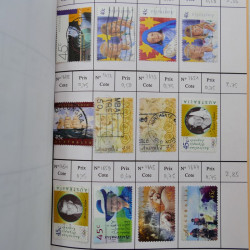Lot de timbres d'Australie 1912-1998 oblitérés en 3 carnets à choix.