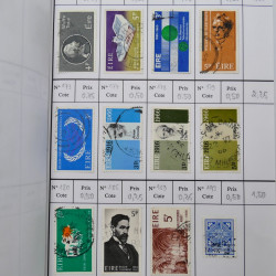 Lot de timbres d'Irlande 1922-1997 oblitérés en 2 carnets à choix.