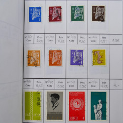 Lot de timbres d'Irlande 1922-1997 oblitérés en 2 carnets à choix.